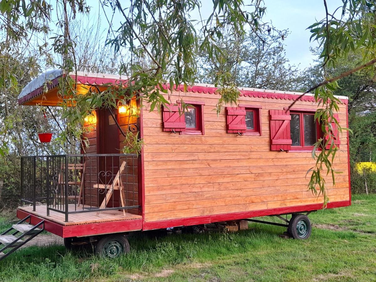 Ferienhaus Jolie Roulotte Au Bord De La Mare *